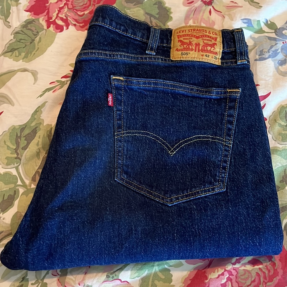 LEVIS Size 42W x 30L 505 Style Jean 100% Cotton Straight Leg Americana $79 NEW